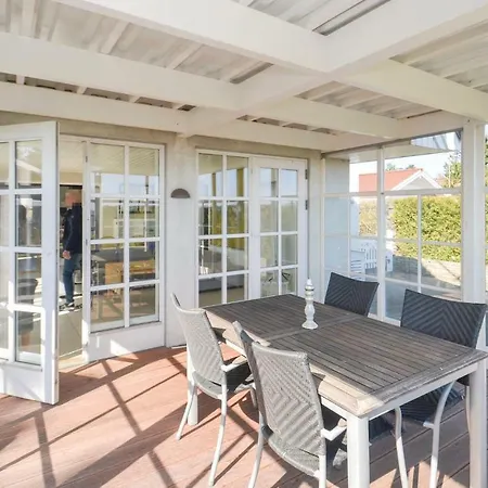 Three-bedroom Holiday In Idestrup Holiday home